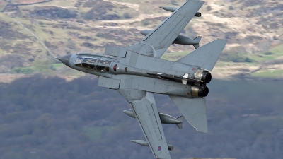 Photo ID 159634 by Niels Roman / VORTEX-images. UK Air Force Panavia Tornado GR4 T, ZA412