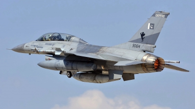 Photo ID 160161 by Peter Terlouw. Pakistan Air Force General Dynamics F 16B Fighting Falcon, 90614