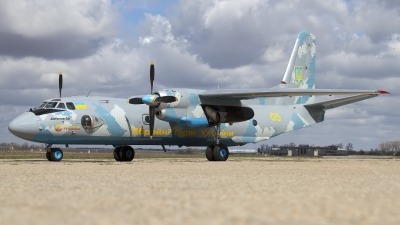 Photo ID 160343 by Chris Lofting. Ukraine Air Force Antonov An 26, 05 YELLOW