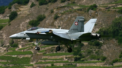 Photo ID 2105 by David Ilott. Switzerland Air Force McDonnell Douglas F A 18C Hornet, J 5025