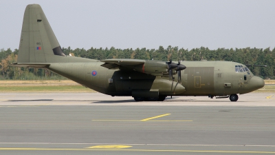 Photo ID 162569 by Günther Feniuk. UK Air Force Lockheed Martin Hercules C5 C 130J L 382, ZH885