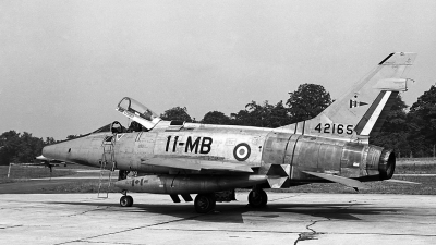 Photo ID 20128 by Eric Tammer. France Air Force North American F 100D Super Sabre, 42165