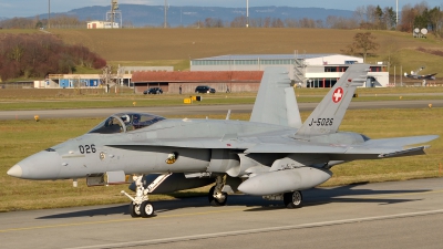 Photo ID 162812 by Sven Zimmermann. Switzerland Air Force McDonnell Douglas F A 18C Hornet, J 5026