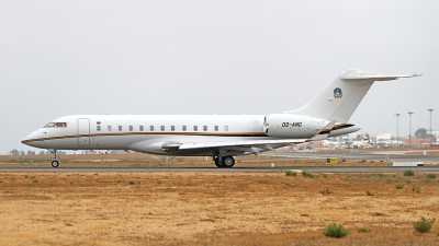 Photo ID 164210 by Fernando Sousa. Angola Government Bombardier BD 700 1A10 Global Express, D2 ANG