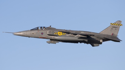 Photo ID 163225 by Chris Lofting. UK Air Force Sepecat Jaguar GR3A, XX724