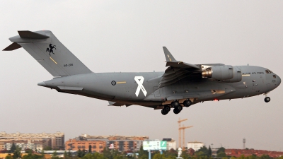 Photo ID 163496 by Ruben Galindo. Australia Air Force Boeing C 17A Globemaster III, A41 206