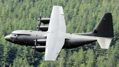 Photo ID 168129 by Richard de Groot. UK Air Force Lockheed Martin Hercules C5 C 130J L 382, ZH884