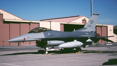 Photo ID 168659 by Tom Gibbons. USA Air Force General Dynamics F 16C Fighting Falcon, 92 3915