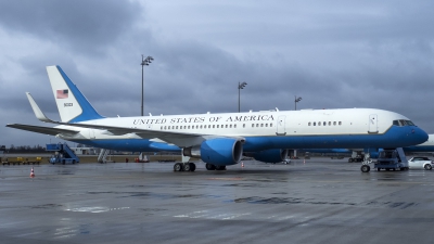 Photo ID 170220 by Thomas Ziegler - Aviation-Media. USA Air Force Boeing C 32A, 99 0003