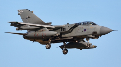 Photo ID 170210 by Ales Hottmar. UK Air Force Panavia Tornado GR4, ZA553