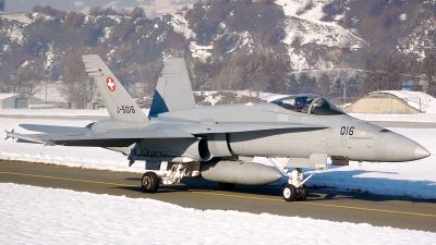 Photo ID 170714 by Sven Zimmermann. Switzerland Air Force McDonnell Douglas F A 18C Hornet, J 5016