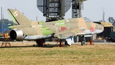 Photo ID 172120 by Alex van Noye. Poland Air Force Sukhoi Su 22M4 Fitter K, 7307