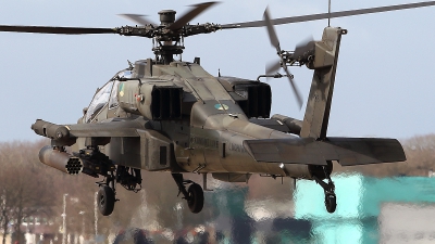 Photo ID 172143 by Carl Brent. Netherlands Air Force Boeing AH 64DN Apache Longbow, Q 26