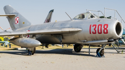 Photo ID 172172 by Alex van Noye. Poland Air Force Mikoyan Gurevich Lim 5, 1308