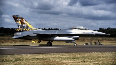 Photo ID 172210 by Alex Staruszkiewicz. Belgium Air Force General Dynamics F 16AM Fighting Falcon, FA 122