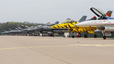 Photo ID 173488 by Alex van Noye. Netherlands Air Force General Dynamics F 16A Fighting Falcon, J 229