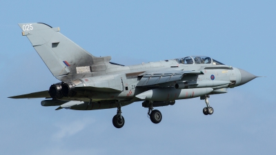 Photo ID 173874 by John. UK Air Force Panavia Tornado GR4, ZA459