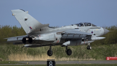 Photo ID 174790 by Thomas Ziegler - Aviation-Media. UK Air Force Panavia Tornado GR4A, ZA372