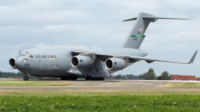 Photo ID 174278 by Tony Draps. USA Air Force Boeing C 17A Globemaster III, 00 0185