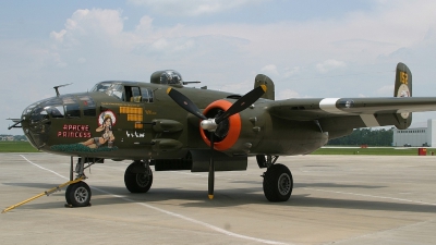 Photo ID 175084 by Wayne Dippold. Private Private North American B 25J Mitchell, N1943J