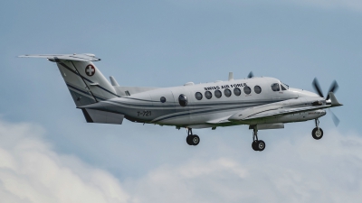 Photo ID 175514 by Martin Thoeni - Powerplanes. Switzerland Air Force Beech Super King Air 350C B300C, T 721