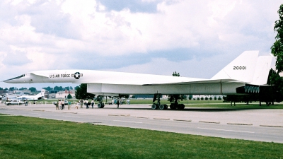 Photo ID 2276 by Gregg Stansbery. USA Air Force North American XB 70A Valkyrie, 62 0001