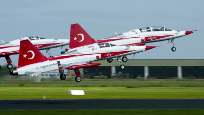 Photo ID 176586 by Joop de Groot. Turkey Air Force Canadair NF 5A 2000 CL 226, 71 3052
