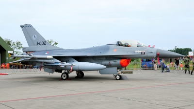 Photo ID 177450 by Alejandro Hernández León. Netherlands Air Force General Dynamics F 16AM Fighting Falcon, J 002