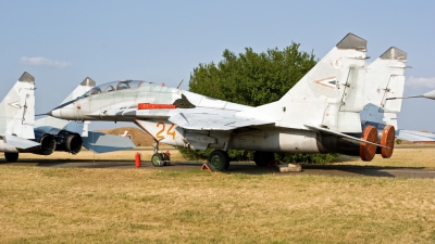 Photo ID 21542 by Cristian Schrik. Hungary Air Force Mikoyan Gurevich MiG 29UB 9 51, 24