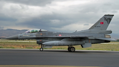 Photo ID 177907 by Chris Albutt. Turkey Air Force General Dynamics F 16C Fighting Falcon, 92 0010