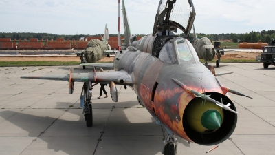 Photo ID 21596 by Tomasz Wasinski. Poland Air Force Sukhoi Su 22M4 Fitter K, 8512