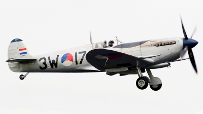 Photo ID 178446 by Alejandro Hernández León. Private Stichting Koninklijke Luchtmacht Historische Vlucht Supermarine 361 Spitfire F IX, PH OUQ