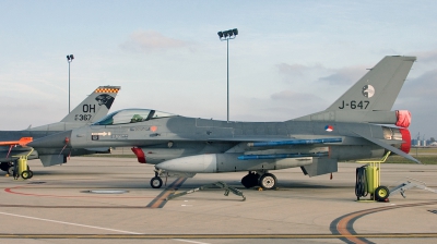 Photo ID 21680 by D. A. Geerts. Netherlands Air Force General Dynamics F 16AM Fighting Falcon, J 647