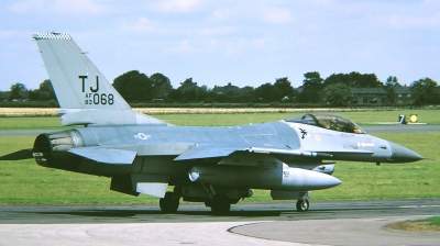 Photo ID 21743 by Arie van Groen. USA Air Force General Dynamics F 16A Fighting Falcon, 83 1068