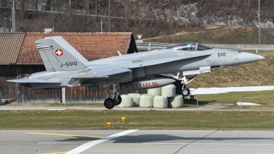 Photo ID 180514 by Luca Fahrni. Switzerland Air Force McDonnell Douglas F A 18C Hornet, J 5010