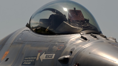 Photo ID 180643 by Alexandru Chirila. Netherlands Air Force General Dynamics F 16AM Fighting Falcon, J 001