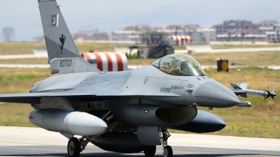 Photo ID 180775 by Stephan Franke - Fighter-Wings. Pakistan Air Force General Dynamics F 16A Fighting Falcon, 83703