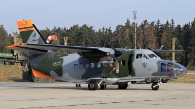 Photo ID 182234 by Milos Ruza. Czech Republic Air Force LET L 410FG, 1525