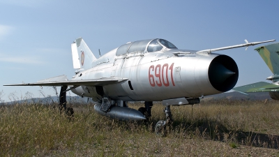 Photo ID 182429 by Alexandru Chirila. Romania Air Force Mikoyan Gurevich MiG 21UM, 6901