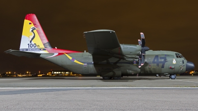 Photo ID 182659 by Chris Lofting. UK Air Force Lockheed Martin Hercules C5 C 130J L 382, ZH880