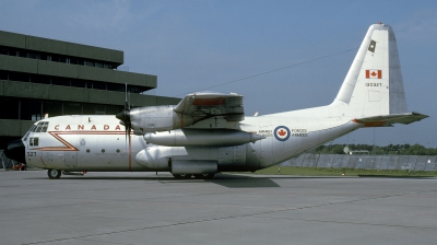 Photo ID 184078 by Hans-Werner Klein. Canada Air Force Lockheed C 130E Hercules L 382, 130327