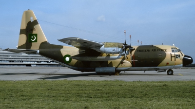 Photo ID 184141 by Hans-Werner Klein. Pakistan Air Force Lockheed C 130E Hercules L 382, 10689