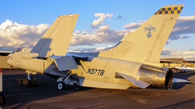 Photo ID 185026 by Mark Munzel. Private Thunderbird Aviation Vought F 8L Crusader, N37TB