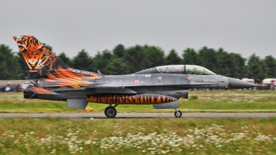Photo ID 185283 by Radim Spalek. T rkiye Air Force General Dynamics F 16D Fighting Falcon, 93 0696