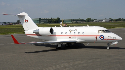 Photo ID 22456 by Kev. Canada Air Force Canadair CL 600 2A12 Challenger 601, 144615