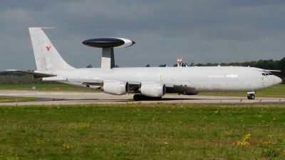 Photo ID 187773 by Hans-Werner Klein. UK Air Force Boeing E 3D Sentry AEW1 707 300, ZH103