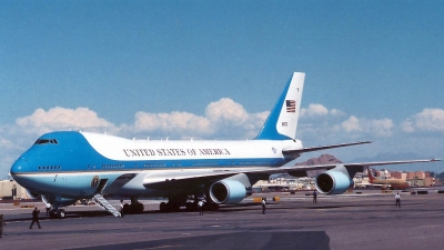 Photo ID 2450 by Ted Miley. USA Air Force Boeing VC 25A 747 2G4B, 82 8000