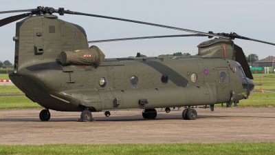 Photo ID 22819 by James Shelbourn. UK Air Force Boeing Vertol Chinook HC2 CH 47D, ZA671