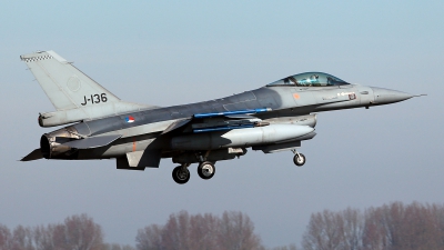 Photo ID 191225 by Carl Brent. Netherlands Air Force General Dynamics F 16AM Fighting Falcon, J 136