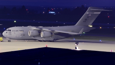 Photo ID 192115 by Günther Feniuk. USA Air Force Boeing C 17A Globemaster III, 00 0185